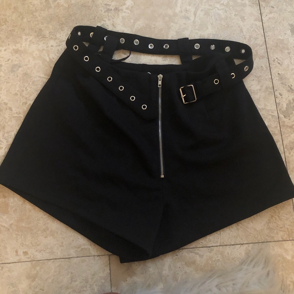 millau shorts from LF stores